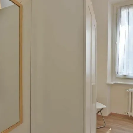 San Vittore - Two Bedroom By Halldis דירה מילאנו